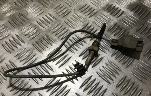 Volvo V70 Exhaust gas temperature sensor 30729648a 053612330040
