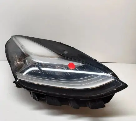 Tesla Model 3 Headlight/headlamp 107737200I