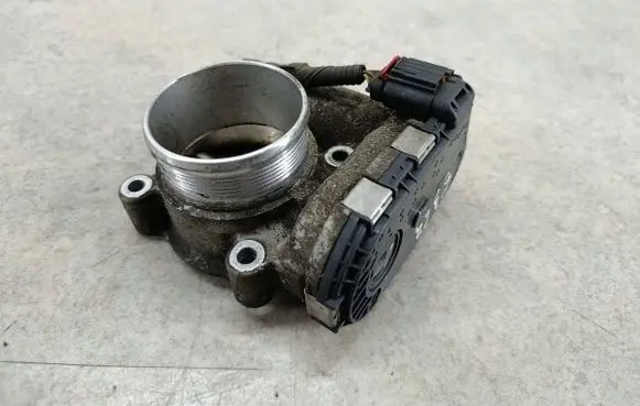 Ford Focus Throttle body valve 