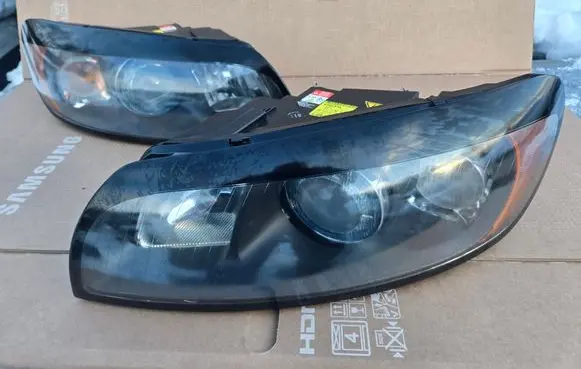 Volvo C30 Headlights/headlamps set 