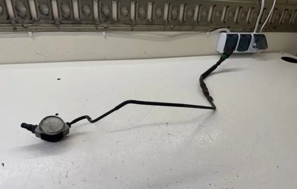 Volkswagen Multivan T5 Clutch pipe/line 
