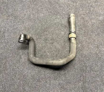 BMW 5 F10 F11 Engine coolant pipe/hose 7592646