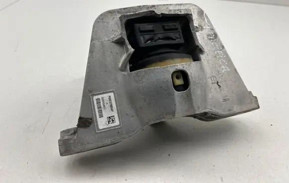 Chrysler Pacifica Engine mount bracket 46535
