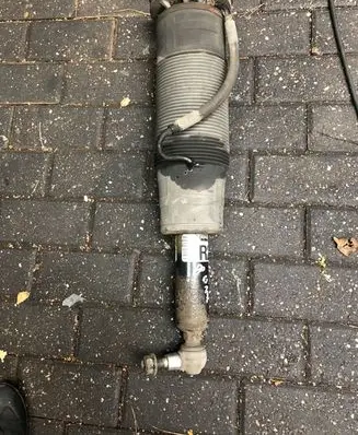 Mercedes-Benz S AMG W221 Front air suspension shock absorber 