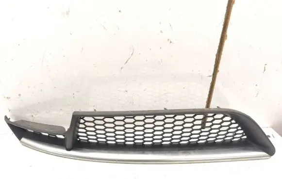 Alfa Romeo GT Front bumper lower grill LS380120 ST3931