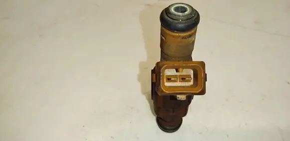 Volvo XC70 Fuel injector 0280155831 9186340