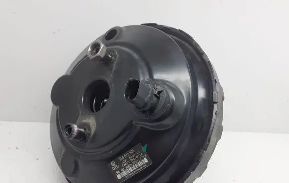 Audi Q7 4L Brake booster 7L8612101