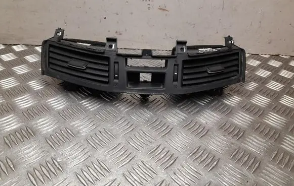 Nissan Navara D23 Dash center air vent grill 687504KJ2A