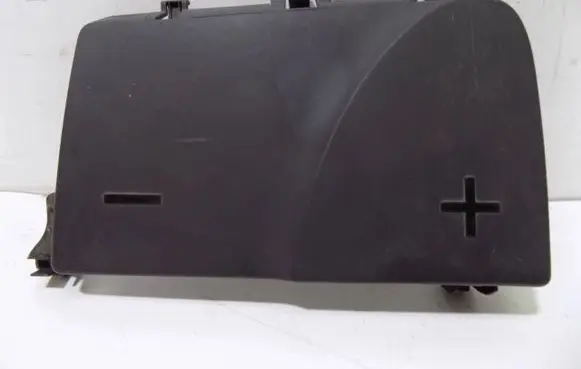 Peugeot 407 Battery box tray 