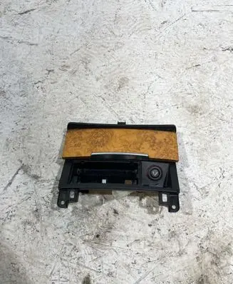 Audi Q7 4L Ashtray (front) 4L0857951
