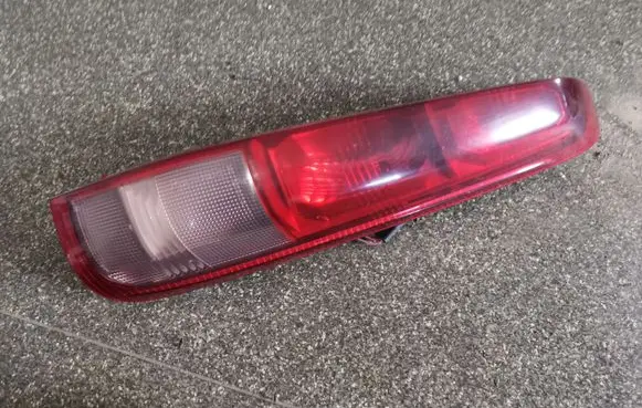 Nissan X-Trail T30 Rear/tail lights