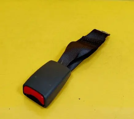 Mazda 6 Middle seatbelt buckle (rear) 