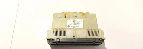 Volkswagen Golf IV Climate control unit 5HB00761702 3b1907044a