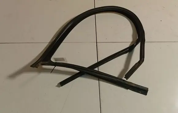 Volkswagen Polo IV 9N3 Rubber seal rear door 6Q4837431