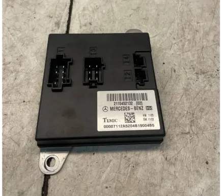 Mercedes-Benz E W211 Comfort/convenience module 2115452132