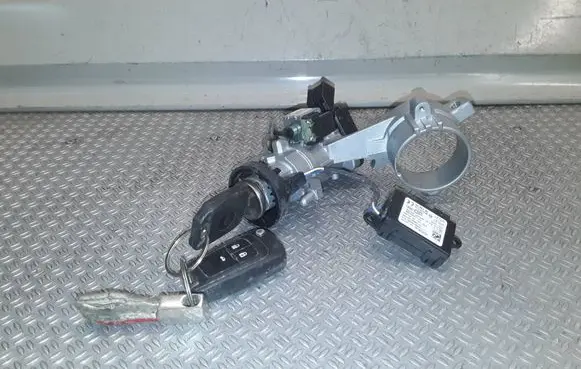 Opel Insignia A Ignition lock 20939745 13504286