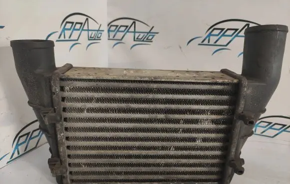 Volkswagen PASSAT B5 Intercooler radiator 058145805A LR01402007
