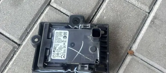 Jeep Grand Cherokee WL Distronic sensor radar 