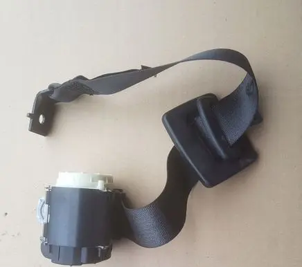 Opel Astra K Seat belt trim 