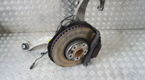 BMW 5 GT F07 Front wheel hub spindle knuckle 