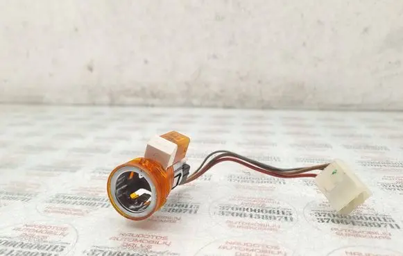 Volkswagen Touareg I Cigarette lighter 7L6919341E