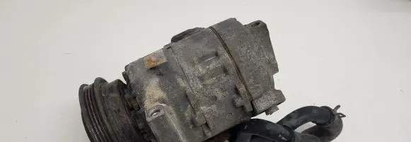 Volkswagen PASSAT B5 Air conditioning (A/C) compressor (pump) 8D0260808