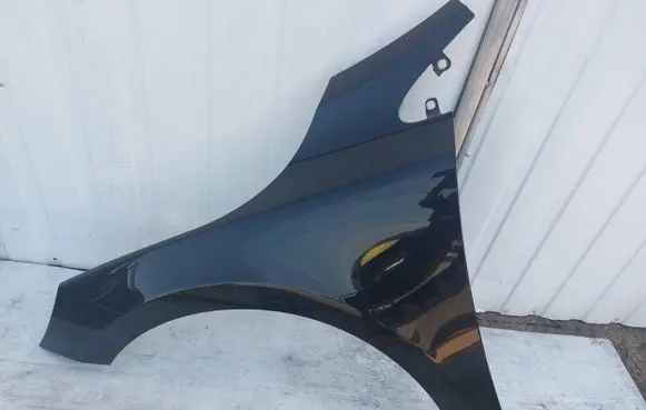 Volvo V40 Fender