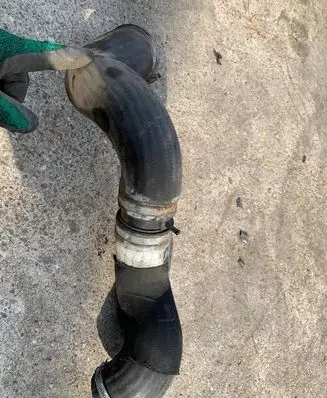 Volvo XC60 Engine coolant pipe/hose 31274103