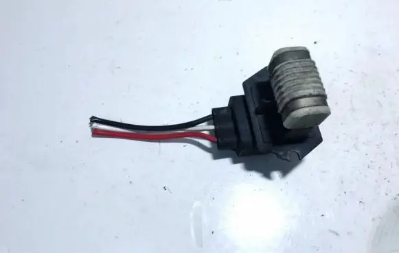 Coolant fan relay