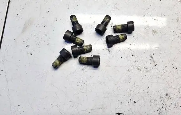 Opel Zafira B Nuts/bolts 