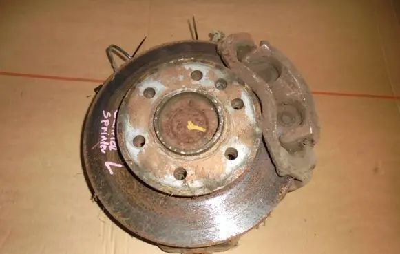 Mercedes-Benz Sprinter W906 Front wheel hub spindle knuckle