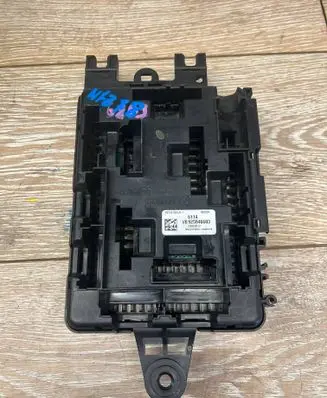 BMW 1 E82 E88 Fuse module 106887