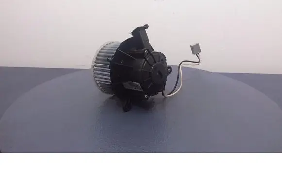 Opel Astra J Heater fan/blower U7253002