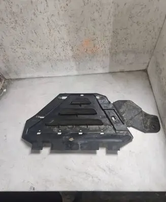 Ford Mustang VI Engine splash shield/under tray FR3B6P013BCW