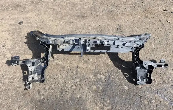 Renault Scenic II - Grand scenic II Radiator support slam panel