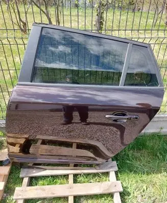 Renault Megane III Rear door