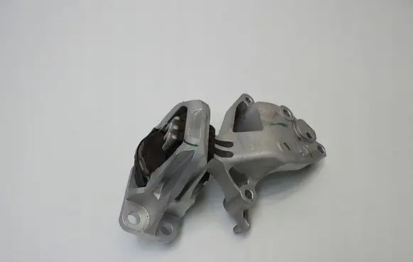 Nissan Qashqai J12 Engine mounting bracket 112326UB0A