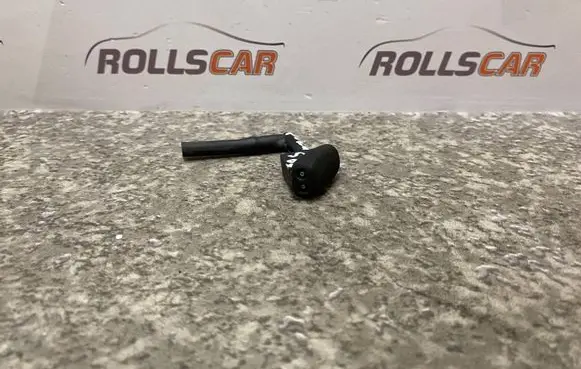 Ford Focus Windshield washer spray nozzle XS4117666A