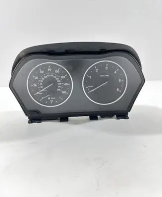Speedometer (instrument cluster)