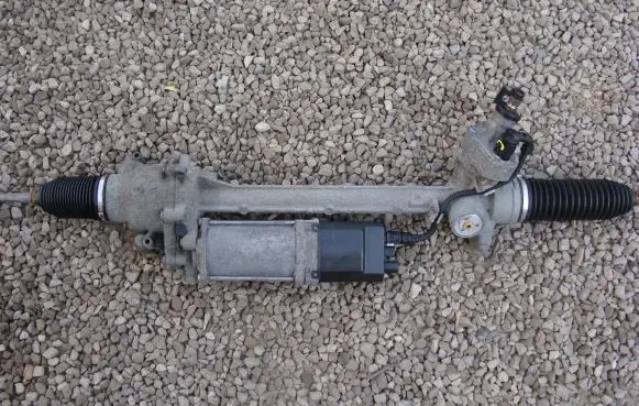 BMW 4 F36 Gran coupe Steering rack 6868920