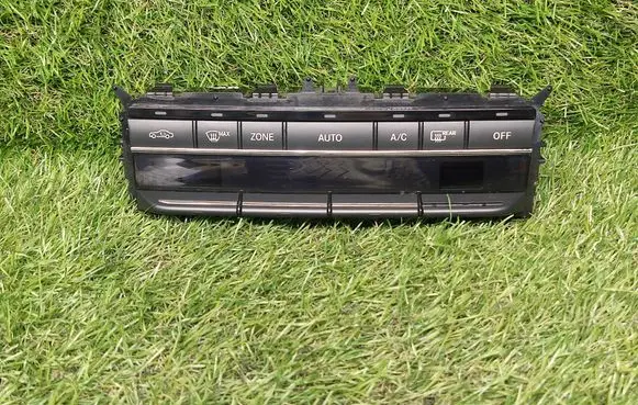 Mercedes-Benz E W212 Climate control unit A2129008608 A2128300285 5HB00935590