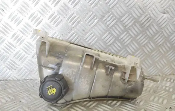 Coolant expansion tank/reservoir