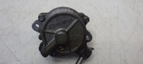 Mazda 6 Vacuum pump R2AA18G00