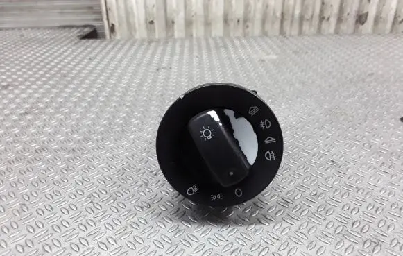 Audi A4 S4 B7 8E 8H Light switch 8E0941531C