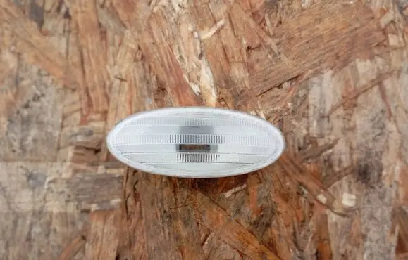 Renault Koleos I Front fender indicator light