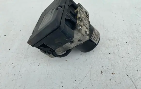 Volvo S80 ABS Pump 8619538 8619537