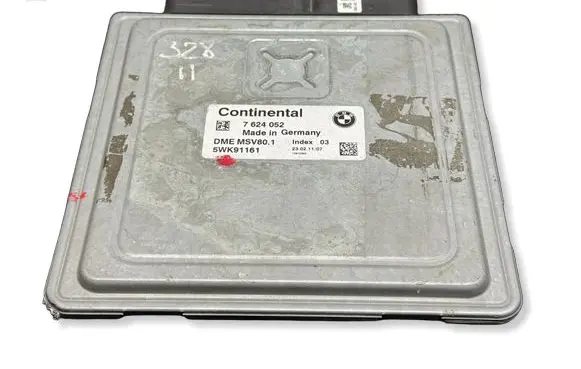 BMW 3 E90 E91 Engine control unit/module 7624052 DMEMSV801 5WK91161