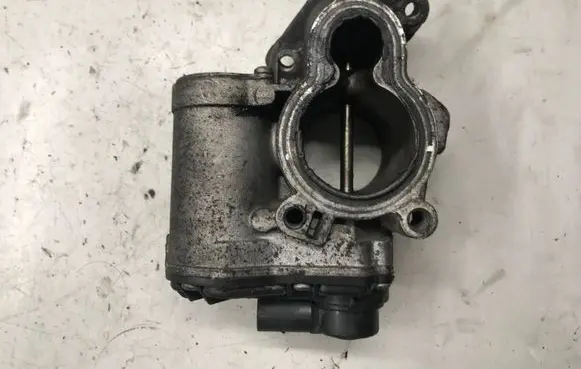 Renault Trafic II (X83) EGR valve A2C53179081 8200797706 H8200327011