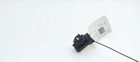 Peugeot 5008 II Electric window control switch 98044803ZD