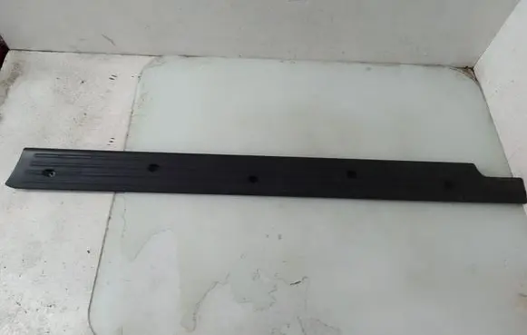 Mercedes-Benz Vaneo W414 Sill